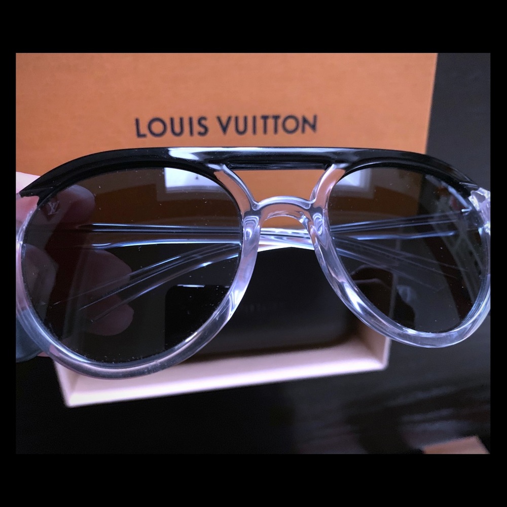 Louis Vuitton Play Time in Black Men’s Sunglasses